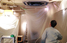 業務用エアコン洗浄を業者に頼むと高い。